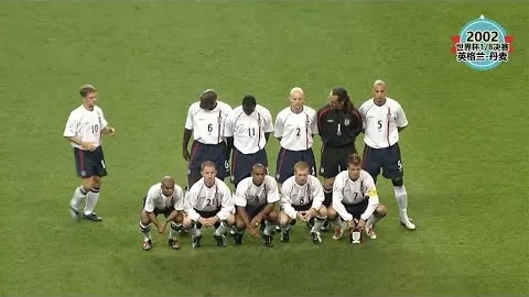 “周继红奥运跳水巅峰：完美三周半，金牌荣耀瞬间绽放”