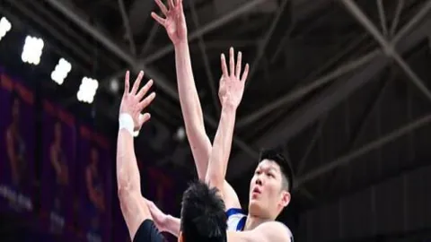 绿军双探花缺阵，波尔津吉斯25分13板助绿军胜篮网，拉塞尔18分添彩